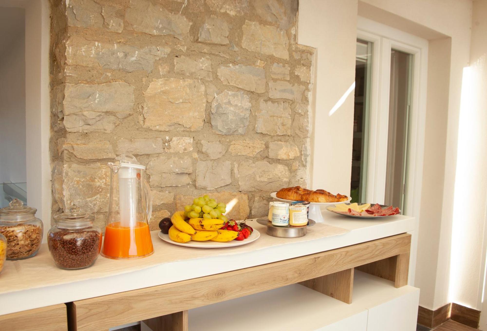 Aquamaris Design Suite & Spa Paestum Exterior foto