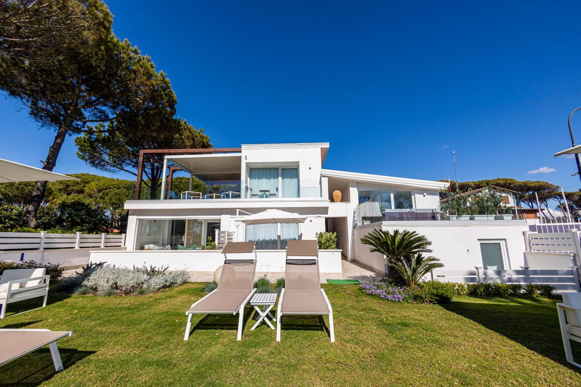 Aquamaris Design Suite & Spa Paestum Exterior foto