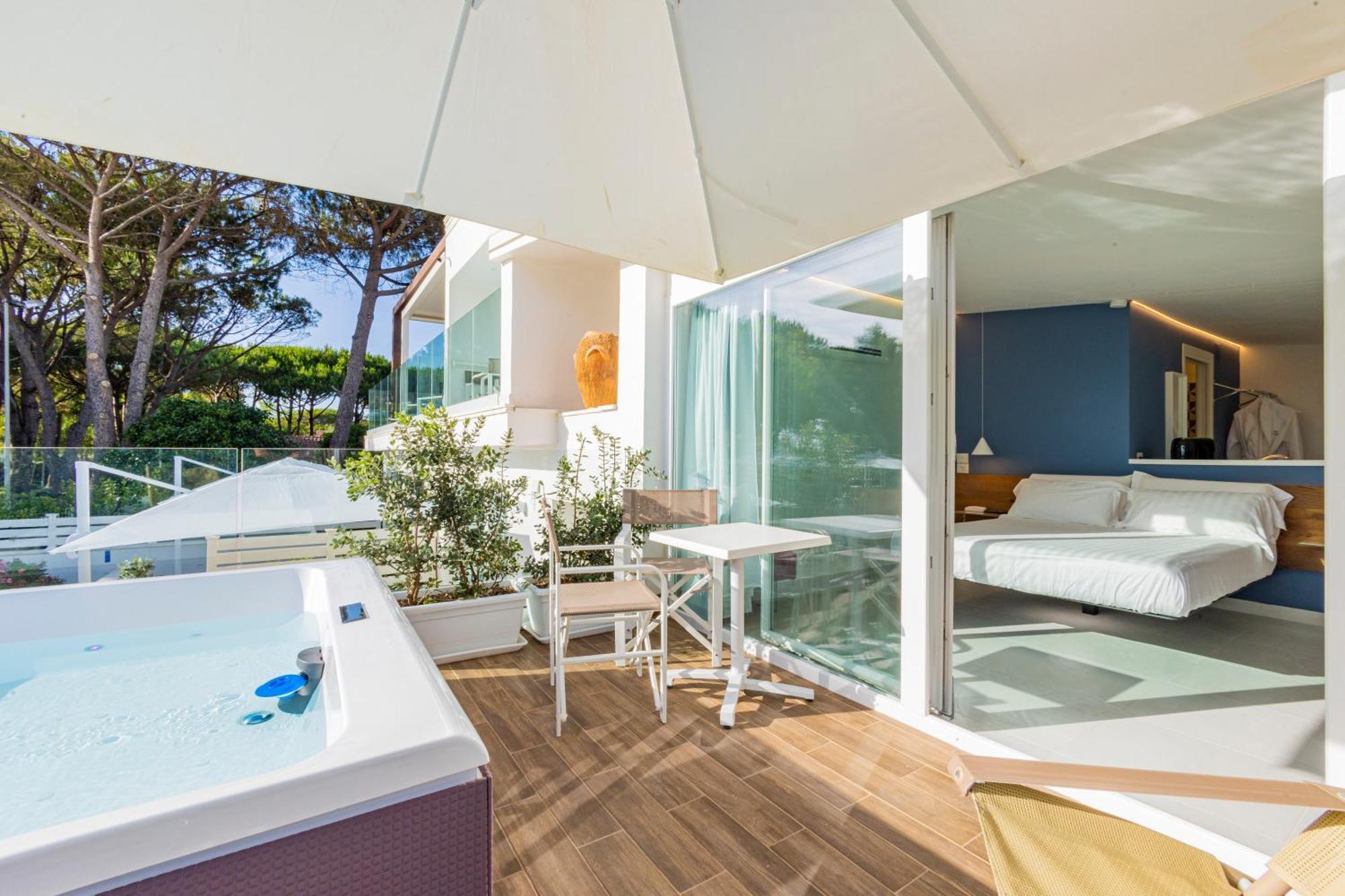 Aquamaris Design Suite & Spa Paestum Exterior foto